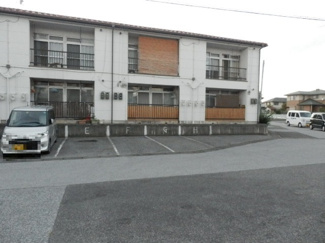 【駐車場】 | アパート前に駐車場があります