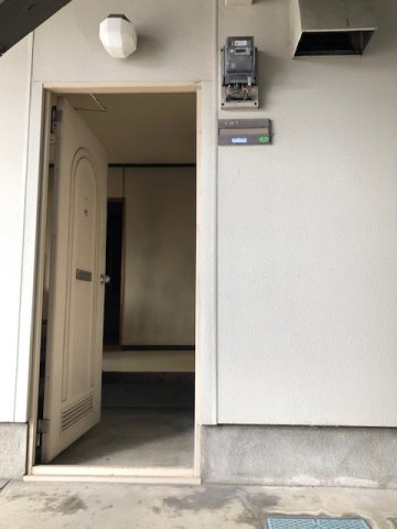 サンコ－ハイツの玄関