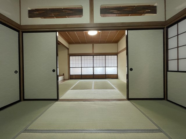 みちガエル家・坂下の和室