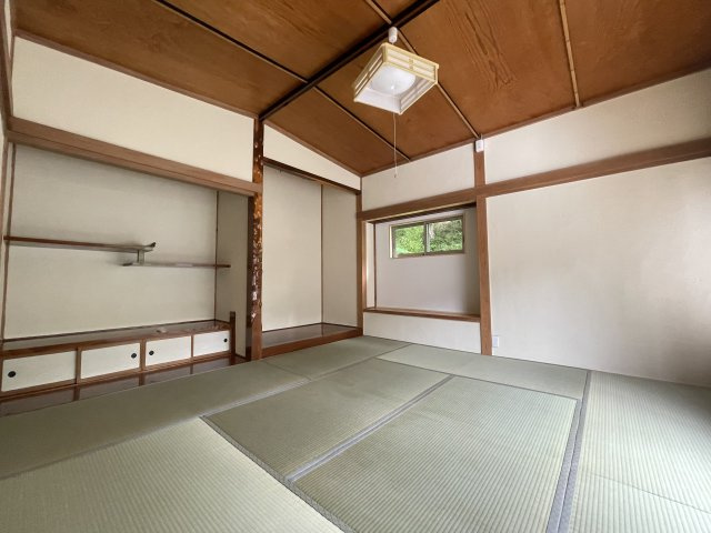 みちガエル家・坂下の和室