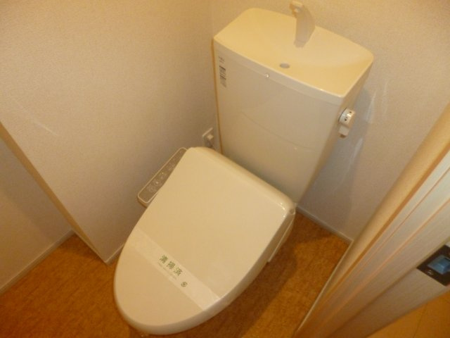 ジョビアル　コートのトイレ|ウォシュレット