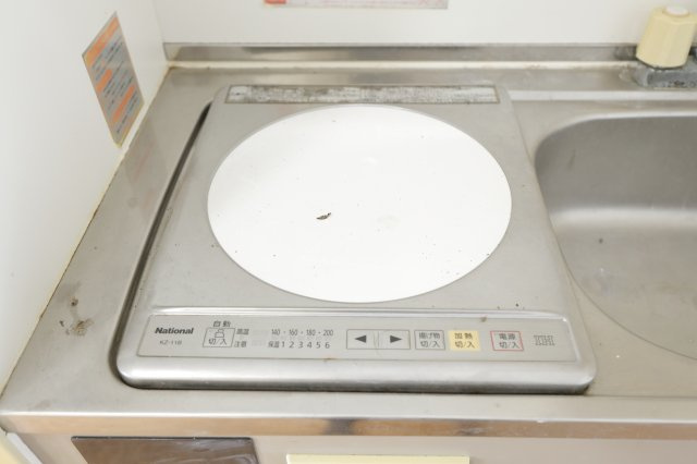 西村アパートメントのキッチン