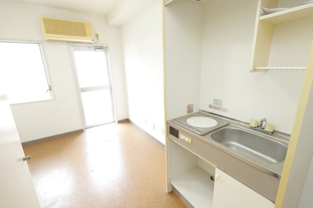 西村アパートメントのキッチン