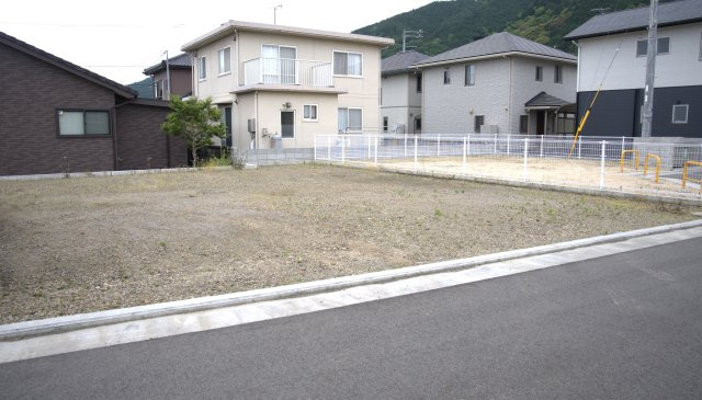 若葉町エコタウンの外観