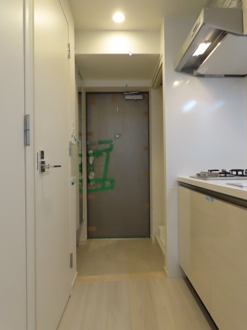 大阪市淀川区十三本町１丁目の賃貸マンションの玄関
