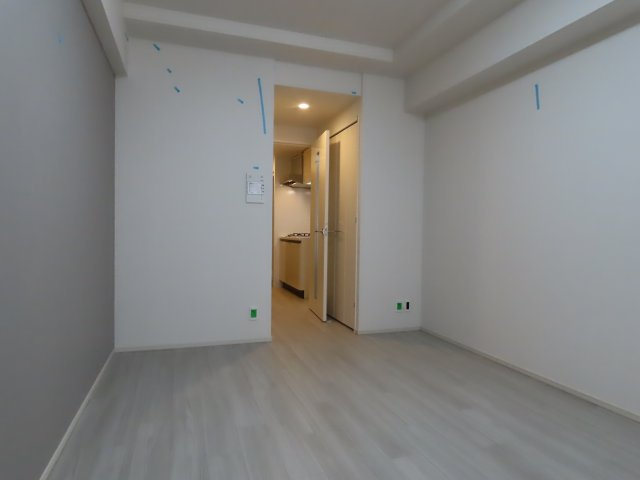 大阪市淀川区十三本町１丁目の賃貸マンションの居間・リビング