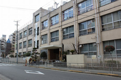 【周辺】 | ライオンズマンション大阪スカイタワー【中古マンション】 | 大阪市立　堀江小学校