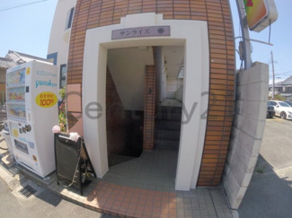 【エントランス】