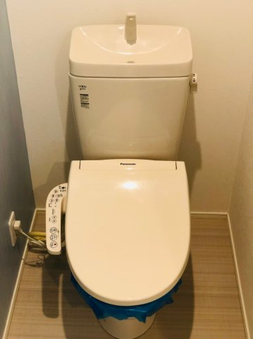 仲介手数料0！！フェニーチェ名古屋のトイレ