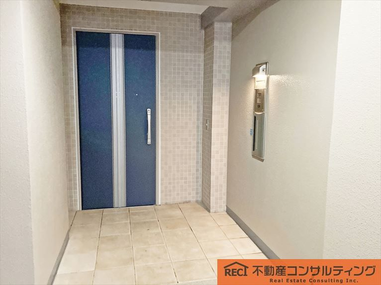 ワコーレ三宮グランイーストの駐車場