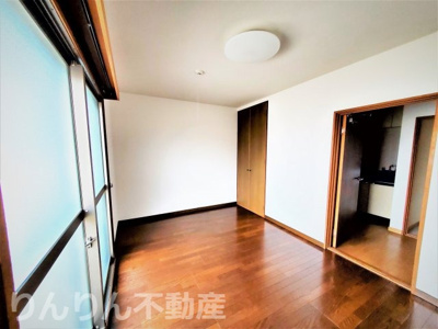 【居間・リビング】 | コーポファーストステージ | ゆったりとした居間です