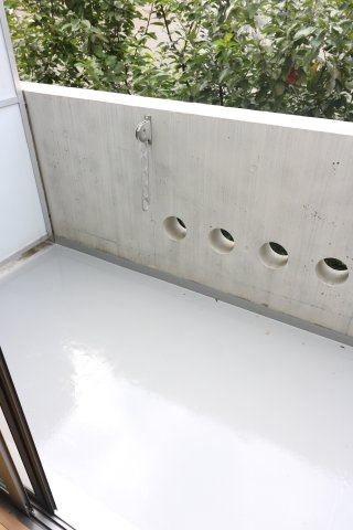 【バルコニー】