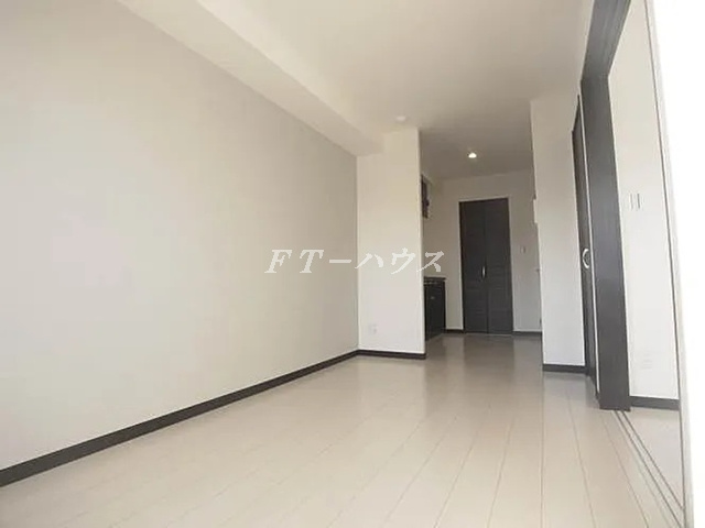 プラージュ幕張の居間・リビング