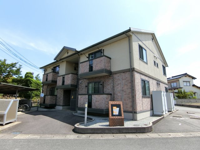 イーグルス・アイ B棟の外観