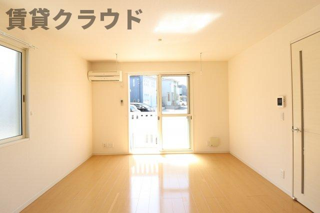 イーストヒルズの居間・リビング|使いやすいリビングです