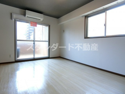 【居間・リビング】 | ドゥエリング梅田