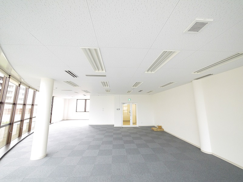 岡本ビルの内装