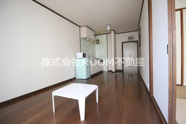 サンハイツ都城の居間・リビング