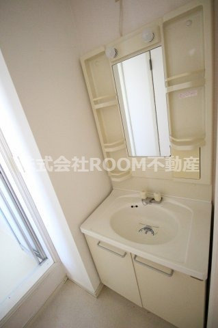 サンハイツ都城の独立洗面台