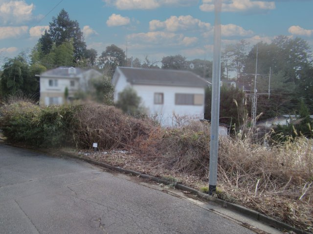 伊豆富士見ニュータウン別荘地⑥の前面道路含む現地写真|北東より