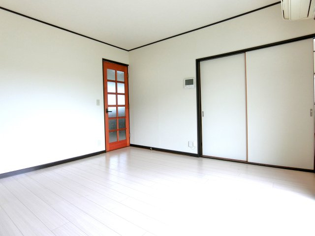 リブレス上貝塚戸建の洋室