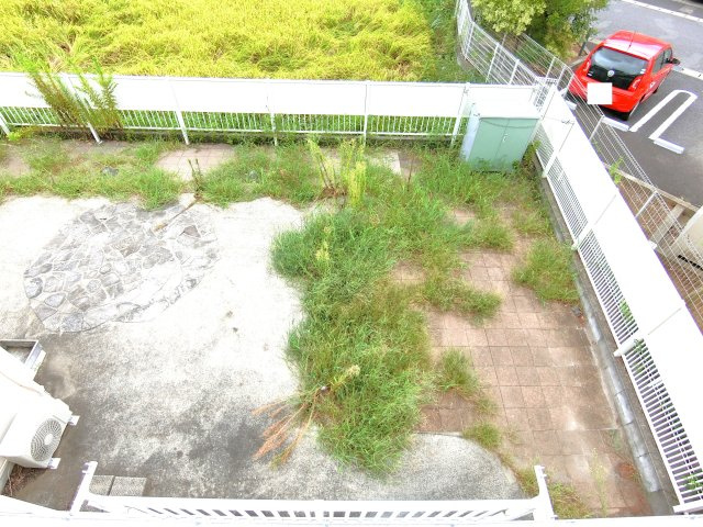 リブレス上貝塚戸建の庭