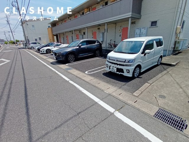 ビューテラス　　 刈谷市近郊の賃貸はクラスホーム刈谷店の駐車場