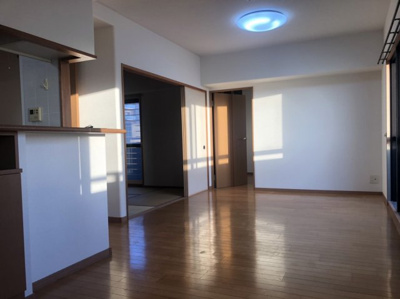 【居間・リビング】 | サーパス医大前第2