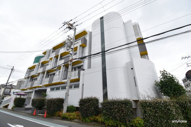 メイト緑地公園　仲介手数料無料の外観