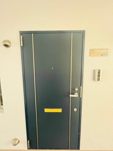 中本公園スカイハイツのその他共用部分|モニタ付きインターホンで、急な来客も安心して対応できます。