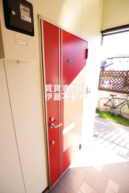 ションテ・ファオン・エスパスのロビー|ダブルロックキー（ディンプルキー）