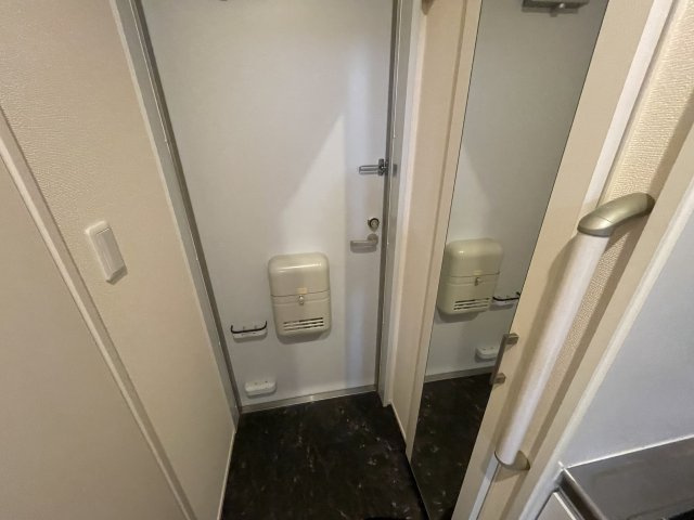 Fast  Hills  日ノ出町の玄関