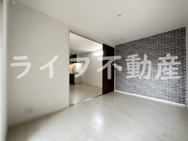メゾンルシーヌ源氏ケ丘の居間・リビング|おしゃれな居間です