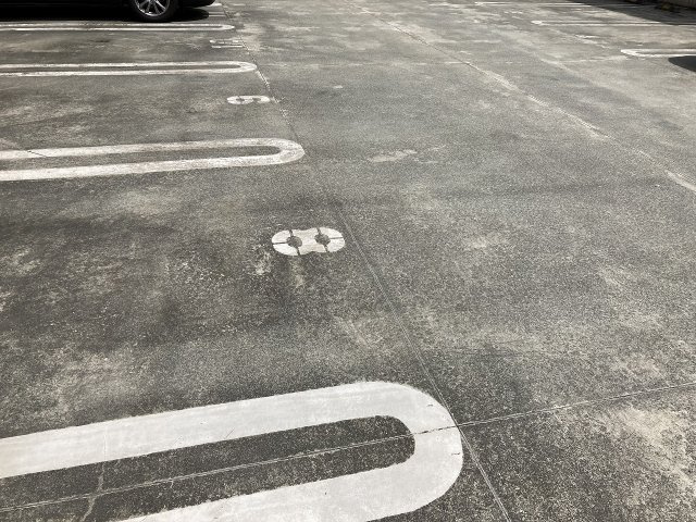 エクサーブ東原の駐車場