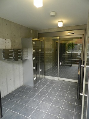 【エントランス】 | エコロキューブ洗足 | 建物の内部です