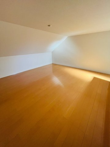 仲介手数料0！！エバンフォートの居間・リビング