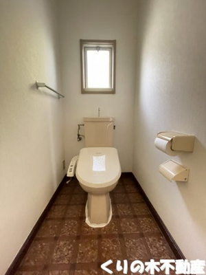 【トイレ】 | 東門５丁目　貸家 | ゆったりとした空間のトイレです