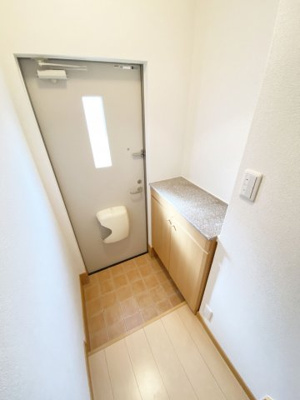 【玄関】 | プロッシモ・ジョイ　Ⅰ | ※同物件、別のお部屋の写真です。