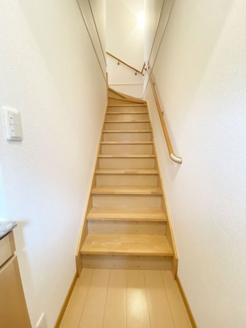 【玄関】 | プロッシモ・ジョイ　Ⅰ | ※同物件、別のお部屋の写真です。