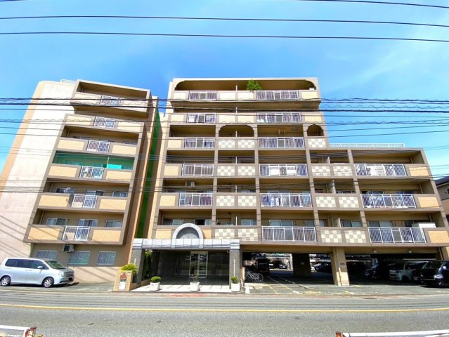 エバーライフ箱崎第6の外観|総戸数38戸、RC造陸屋根8階建！オートロック有、ペット可！