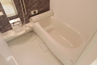 【浴室】 | カーサ　ソレイユ