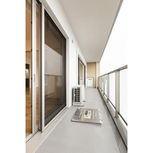 コンフォリア鷺沼三丁目のバルコニー