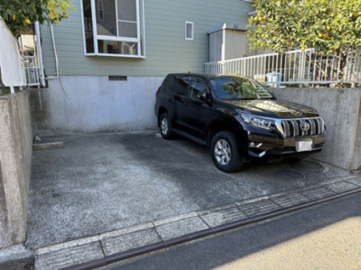 【駐車場】 | 王禅寺西ハウス | いつでも目の届く敷地内に駐車場があります♪荷物がかさばりがちなお買物にも、敷地内駐車場があると便利ですよね☆