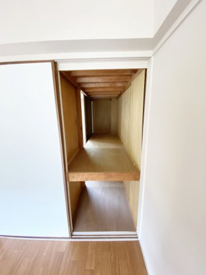 【収納】 | ヴィラナリー由良1 | ※同物件、別のお部屋の写真です。