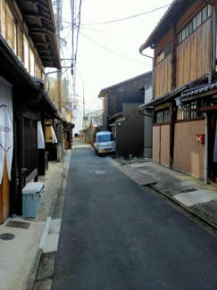【前面道路含む現地写真】