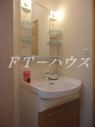 船橋市東船橋１丁目のアパートの洗面所