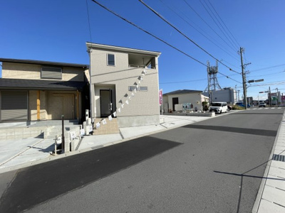 【前面道路含む現地写真】 | 守山区下志段味第8 全1棟 1号棟＜仲介手数料無料＞下志段味小・志段味中　新築一戸建て | 〈内覧予約キャンペーン実施中！〉マックスバリュde住まい相談までご連絡下さい。