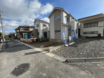 【前面道路含む現地写真】 | 守山区中志段味4期　全2棟　＜仲介手数料無料＞志段味東小・志段味中　新築一戸建て | ナビゲーターむらちゃんがご案内します。