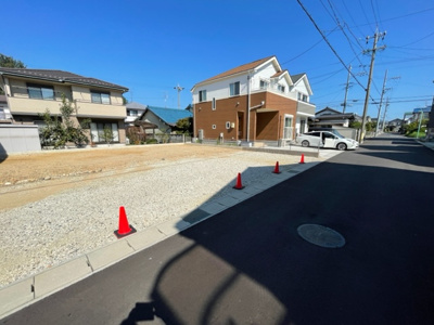 【前面道路含む現地写真】 | 守山区中志段味4期　全2棟　＜仲介手数料無料＞志段味東小・志段味中　新築一戸建て | 撮影
社長の村田です！
自らプレイヤーとして営業しています
長年の経験と実績から皆様により良いマイホーム購入のご提案をいたします。
住宅ローンの不安や購入後の不安等何でもご相談ください。