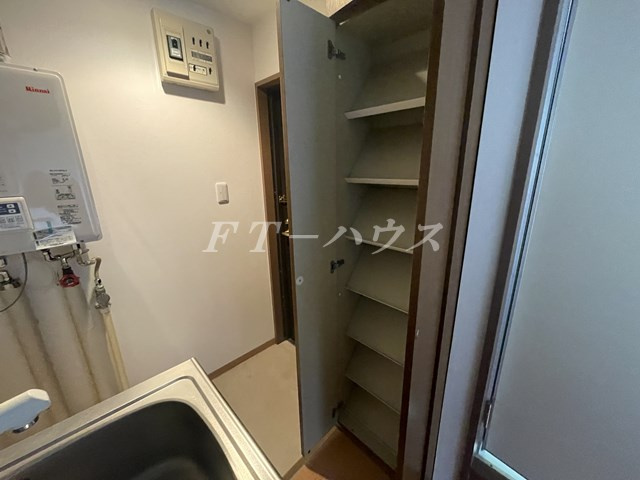 オネスティ大久保参番館 の収納